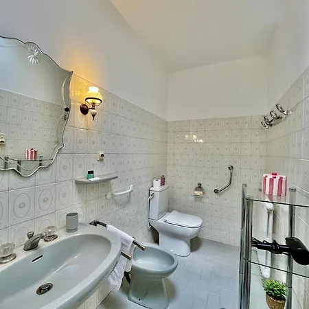 L'essai - 8 Personnes - * Lourdes